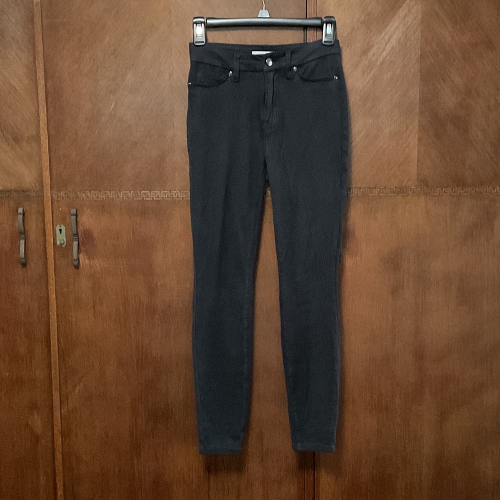 Good American Charcoal Skinny Jeans size 00/24 Polyester 90%, Spandex 10% EUC